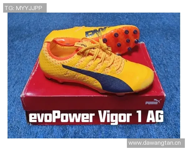 释放你的激情与速度足球鞋助你征战绿茵场的每一个瞬间